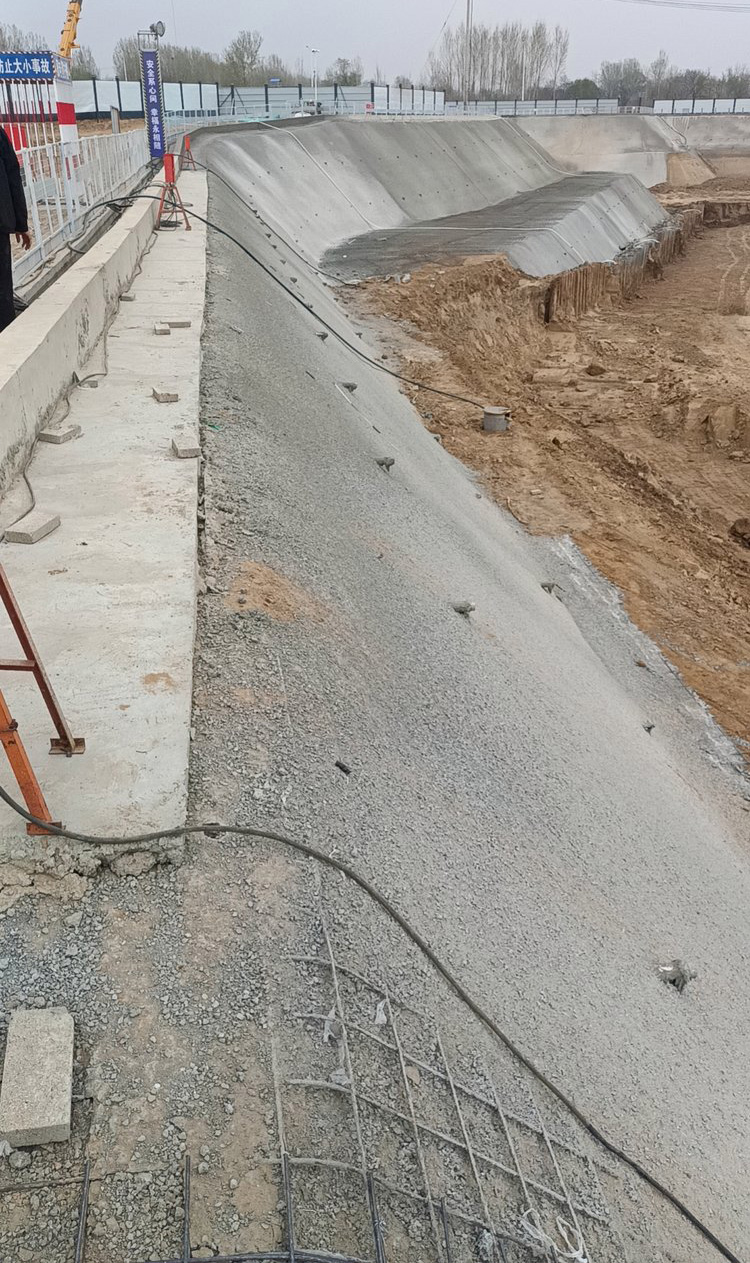吕梁离石区挂网喷浆